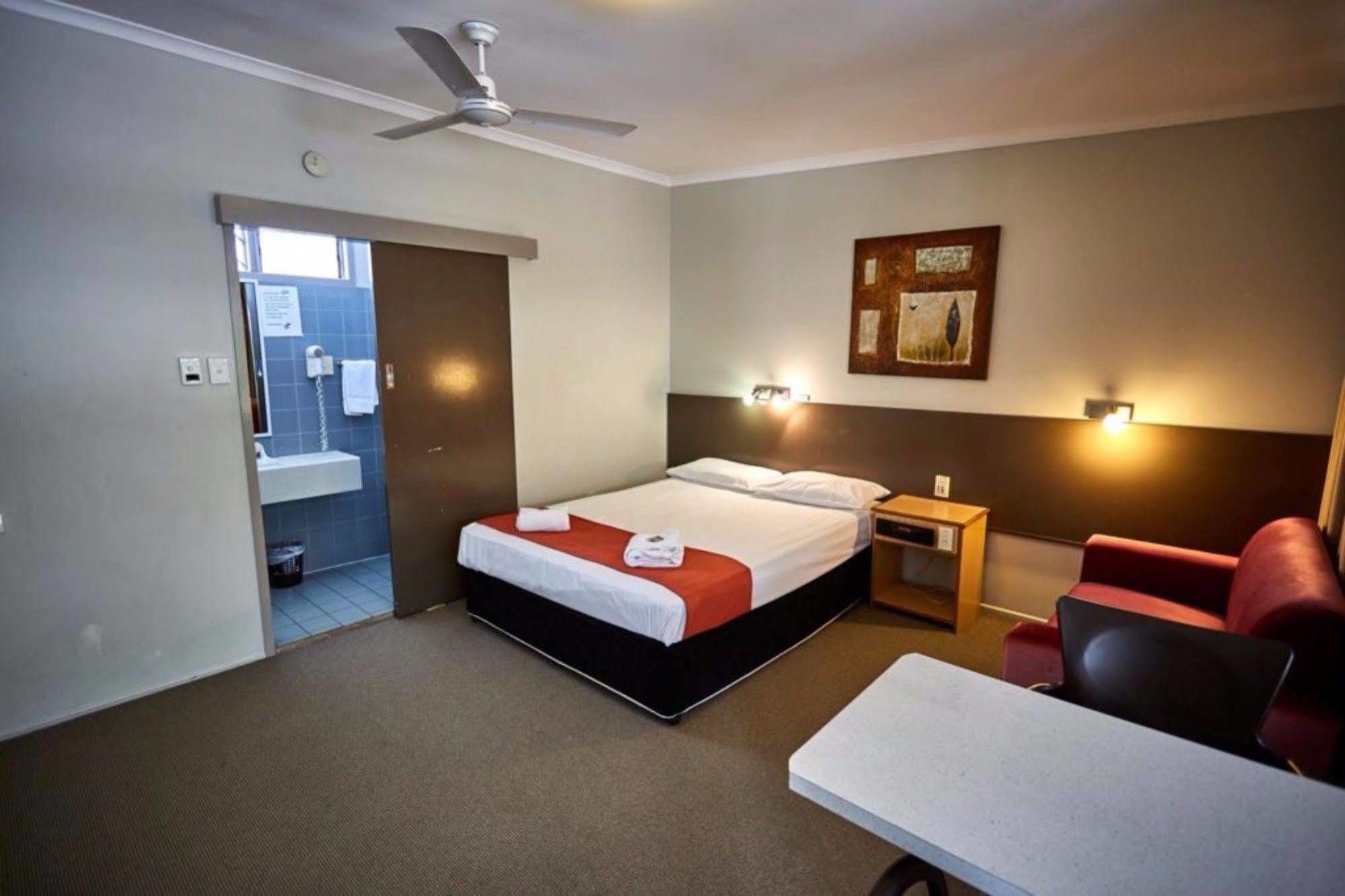อันชอร์ราจมอเตอร์อินน์ Sunshine Coast ภายนอก รูปภาพ