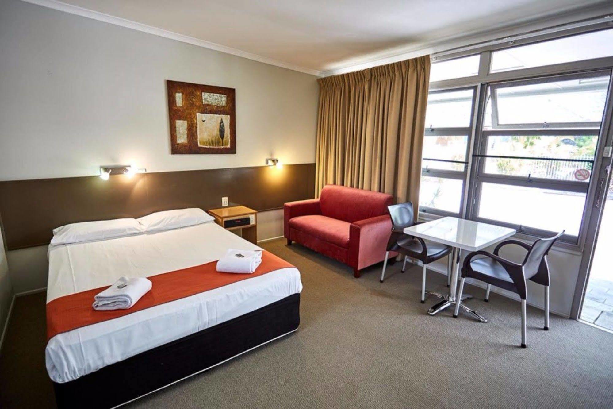 อันชอร์ราจมอเตอร์อินน์ Sunshine Coast ภายนอก รูปภาพ